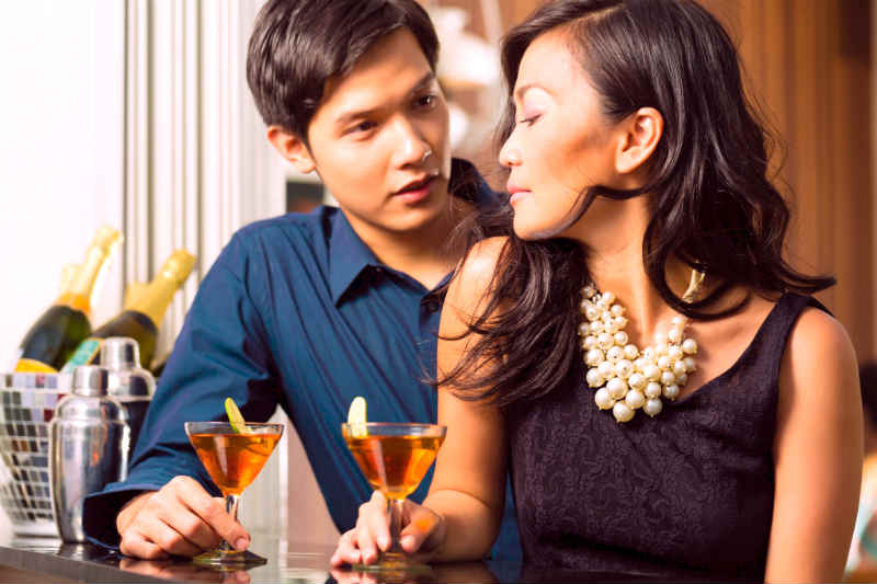 3 Easy Ways to Keep Conversation Going on A Date Going On A Date 